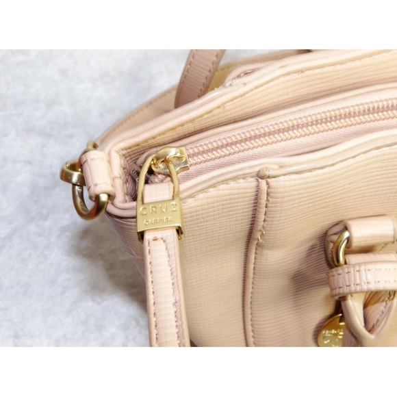 Penelope and Monica CRUZ Caprisa Purse Crossbody or Hand Purse Beige - Picture 5 of 12